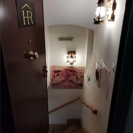 Lovely Basement Trevi Fountain Appartement *
